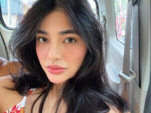 Jane De Leon