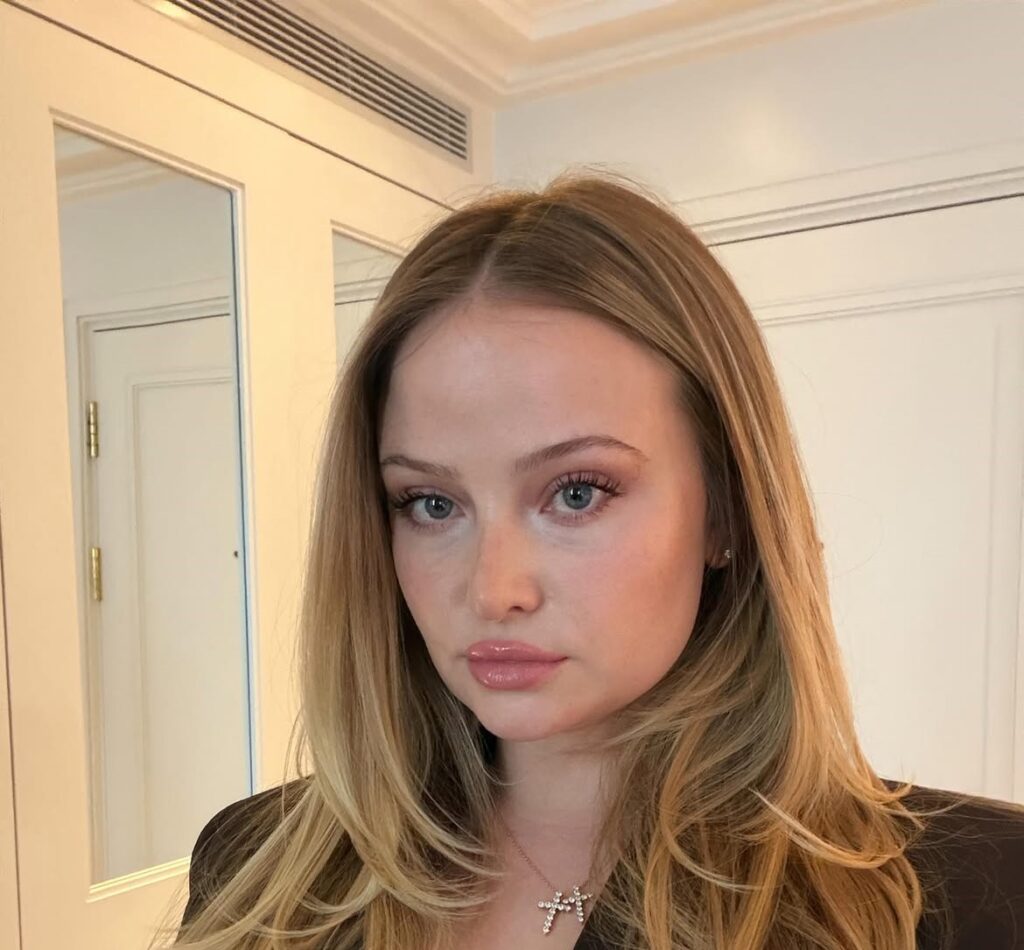 Elle Cook